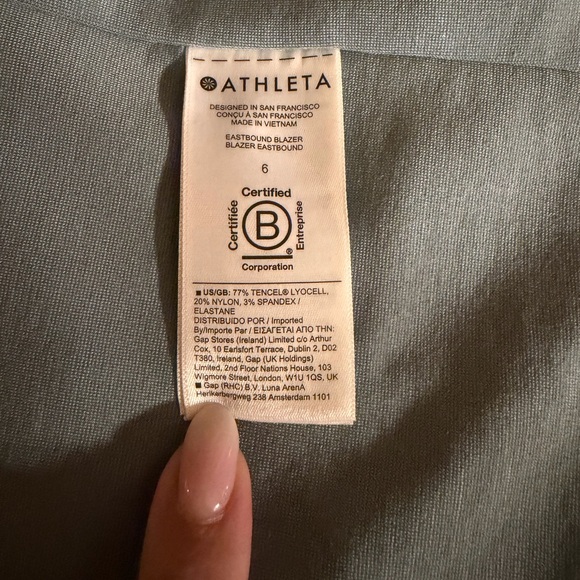 Athleta Minimalistic Eastbound Blazer - Picture 9 of 10